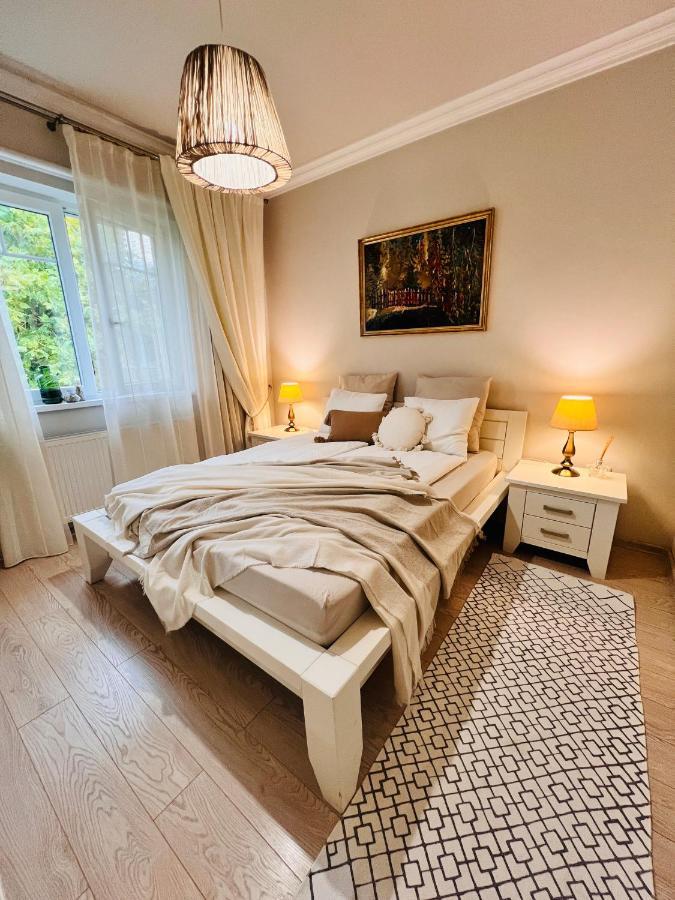 Mvs Apartment Giroc Dış mekan fotoğraf