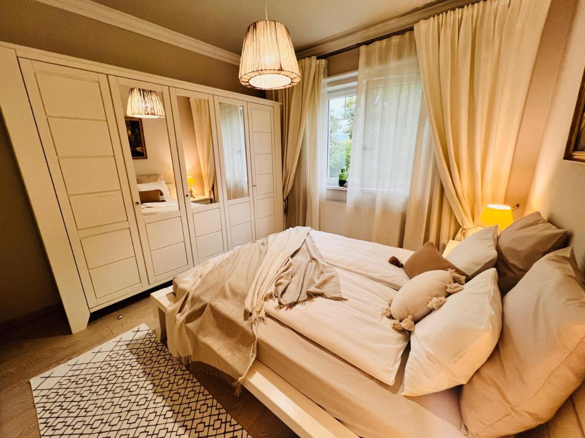 Mvs Apartment Giroc Dış mekan fotoğraf